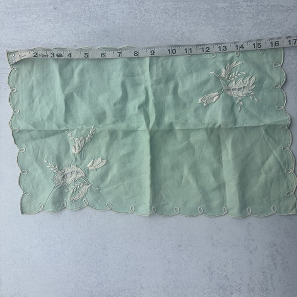 Elegant Embroidered Scarf - Green Pocket Square Towel - Picture 11 of 12